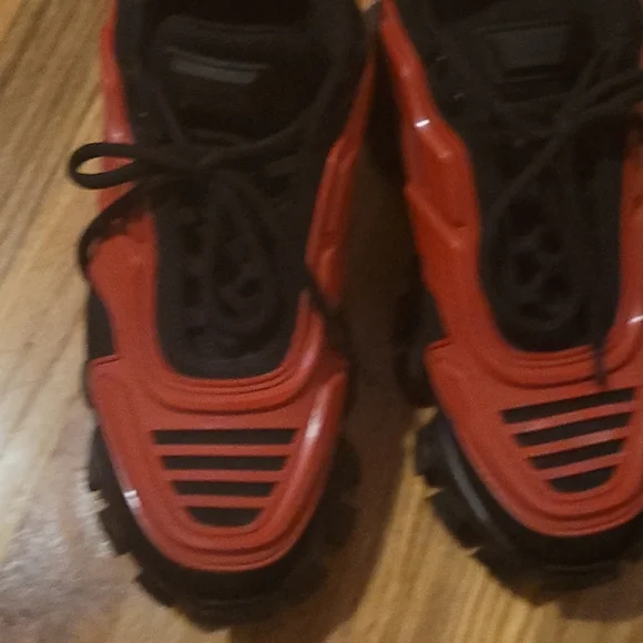 Prada cloudburst thunder, Size 9,Red ans black - Picture 3 of 4
